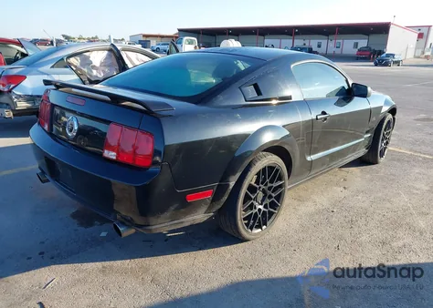 2008 Ford Mustang Gt Deluxe/Gt Premium из США, поврежденный, VIN 1ZVHT82H585185332